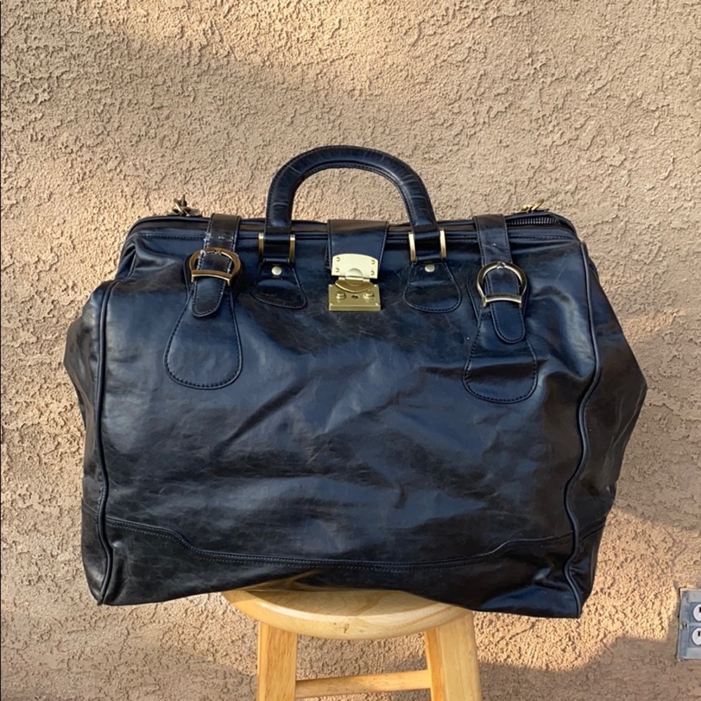 UNIQUE URBAN OUTFITTERS DUFFLE